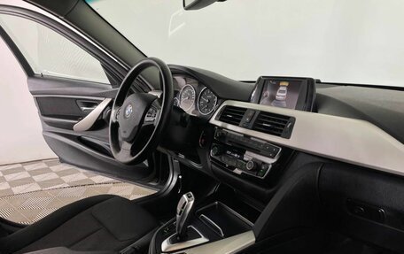 BMW 3 серия, 2015 год, 1 583 000 рублей, 18 фотография