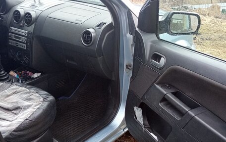 Ford Fusion I, 2005 год, 390 000 рублей, 11 фотография