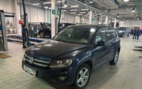 Volkswagen Tiguan I, 2012 год, 1 002 000 рублей, 2 фотография