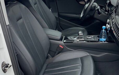 Audi A4, 2018 год, 2 900 000 рублей, 11 фотография