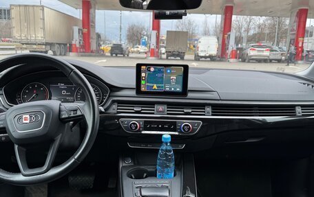 Audi A4, 2018 год, 2 900 000 рублей, 10 фотография