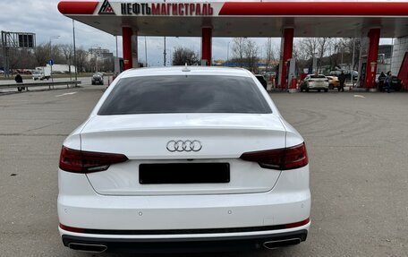 Audi A4, 2018 год, 2 900 000 рублей, 6 фотография