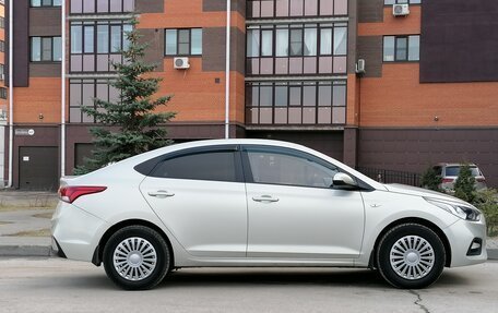 Hyundai Solaris II рестайлинг, 2019 год, 1 355 000 рублей, 10 фотография
