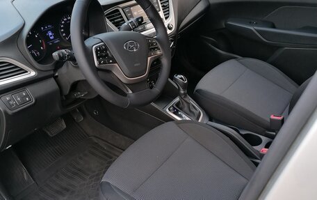 Hyundai Solaris II рестайлинг, 2019 год, 1 355 000 рублей, 9 фотография