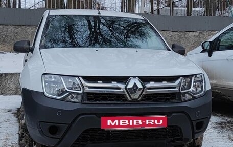 Renault Duster I рестайлинг, 2017 год, 980 000 рублей, 2 фотография