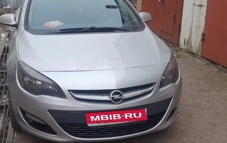 Opel Astra J, 2013 год, 800 000 рублей, 1 фотография