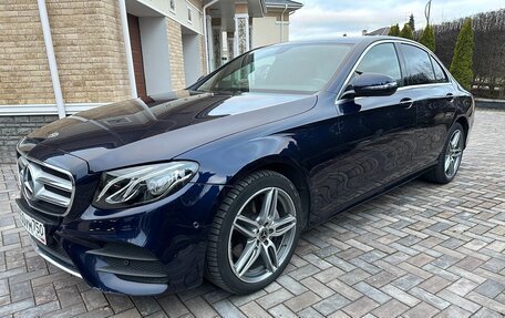 Mercedes-Benz E-Класс, 2020 год, 4 200 000 рублей, 2 фотография