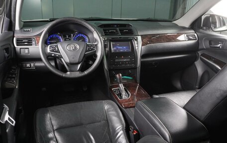 Toyota Camry, 2016 год, 2 598 000 рублей, 6 фотография