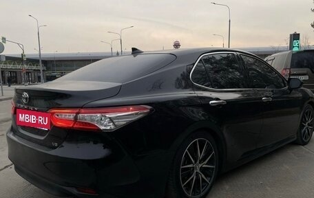 Toyota Camry, 2018 год, 2 800 000 рублей, 7 фотография