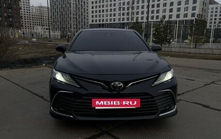 Toyota Camry, 2018 год, 2 800 000 рублей, 8 фотография