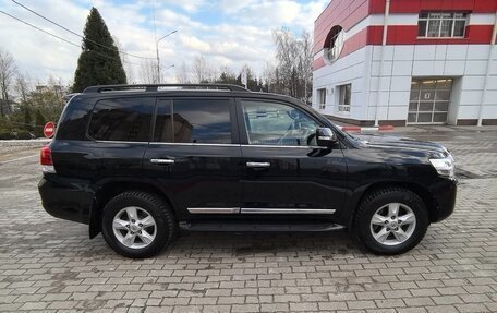 Toyota Land Cruiser 200, 2015 год, 4 949 000 рублей, 10 фотография