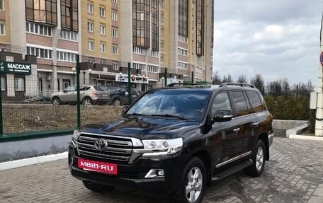 Toyota Land Cruiser 200, 2015 год, 4 949 000 рублей, 5 фотография