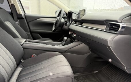 Mazda 6, 2019 год, 2 370 000 рублей, 16 фотография
