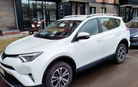 Toyota RAV4, 2015 год, 2 050 000 рублей, 6 фотография