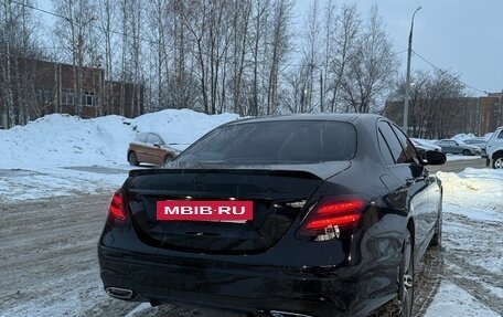 Mercedes-Benz E-Класс, 2019 год, 4 200 000 рублей, 4 фотография