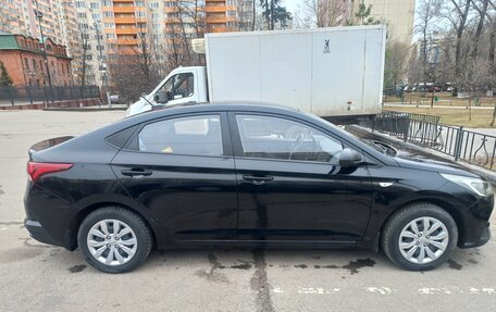 Hyundai Solaris II рестайлинг, 2020 год, 1 475 000 рублей, 10 фотография