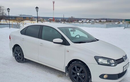 Volkswagen Polo VI (EU Market), 2011 год, 640 000 рублей, 21 фотография