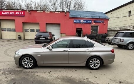 BMW 5 серия, 2012 год, 2 300 000 рублей, 3 фотография