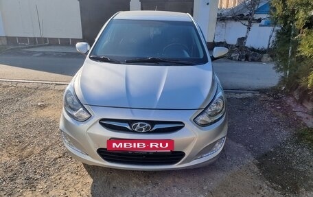 Hyundai Solaris II рестайлинг, 2011 год, 920 000 рублей, 9 фотография