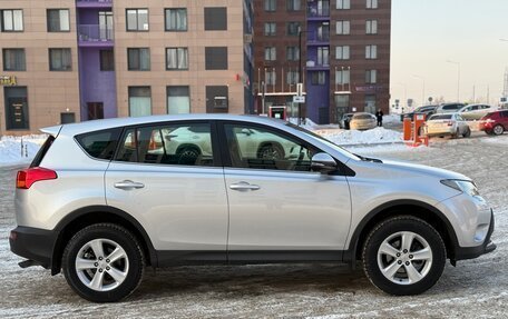 Toyota RAV4, 2014 год, 2 350 000 рублей, 3 фотография