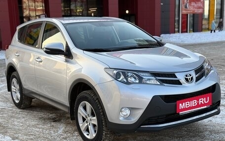 Toyota RAV4, 2014 год, 2 350 000 рублей, 6 фотография