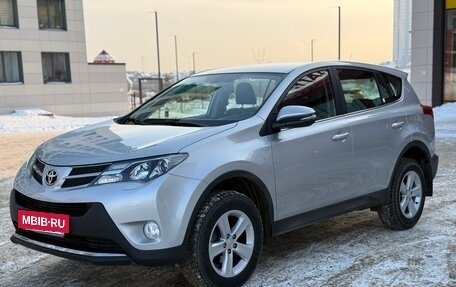 Toyota RAV4, 2014 год, 2 350 000 рублей, 9 фотография