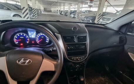 Hyundai Solaris II рестайлинг, 2014 год, 1 300 000 рублей, 7 фотография