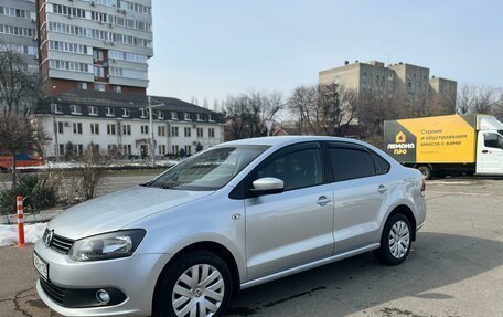 Volkswagen Polo VI (EU Market), 2013 год, 960 000 рублей, 2 фотография