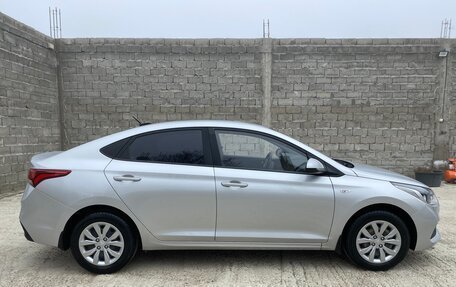 Hyundai Solaris II рестайлинг, 2018 год, 1 350 000 рублей, 7 фотография