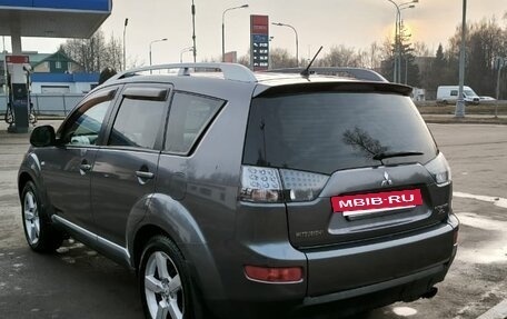 Mitsubishi Outlander III рестайлинг 3, 2007 год, 850 000 рублей, 4 фотография