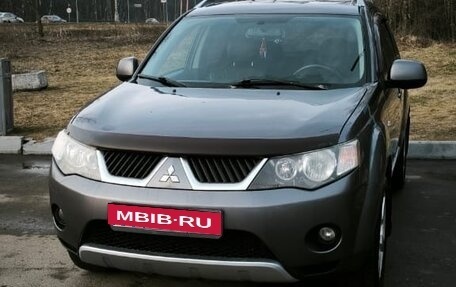 Mitsubishi Outlander III рестайлинг 3, 2007 год, 850 000 рублей, 2 фотография