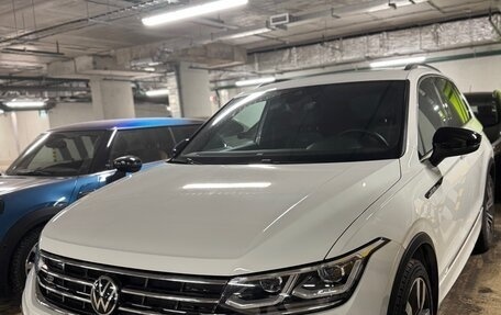 Volkswagen Tiguan II, 2022 год, 4 300 000 рублей, 13 фотография