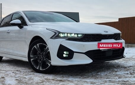 KIA K5, 2021 год, 2 400 000 рублей, 30 фотография