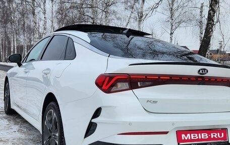 KIA K5, 2021 год, 2 400 000 рублей, 20 фотография