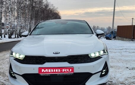 KIA K5, 2021 год, 2 400 000 рублей, 34 фотография