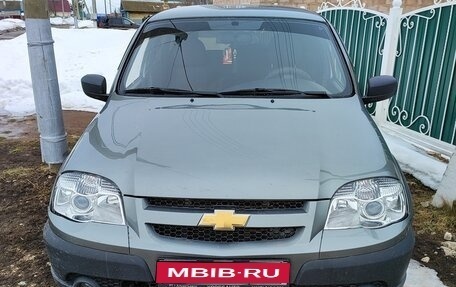 Chevrolet Niva I рестайлинг, 2012 год, 779 999 рублей, 1 фотография