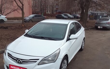 Hyundai Solaris II рестайлинг, 2014 год, 760 000 рублей, 1 фотография