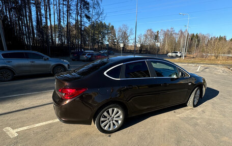 Opel Astra J, 2014 год, 930 000 рублей, 4 фотография