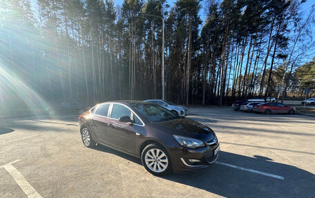 Opel Astra J, 2014 год, 930 000 рублей, 6 фотография