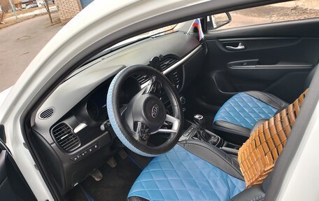 KIA Rio IV, 2018 год, 799 999 рублей, 4 фотография