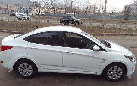 Hyundai Solaris II рестайлинг, 2014 год, 760 000 рублей, 4 фотография