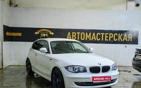 BMW 1 серия, 2010 год, 1 100 000 рублей, 8 фотография