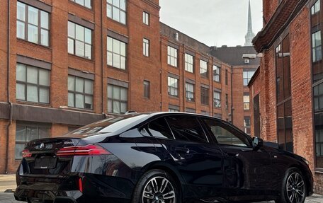 BMW 5 серия, 2023 год, 7 900 000 рублей, 17 фотография