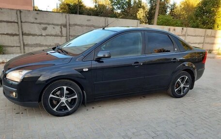 Ford Focus II рестайлинг, 2005 год, 330 000 рублей, 1 фотография