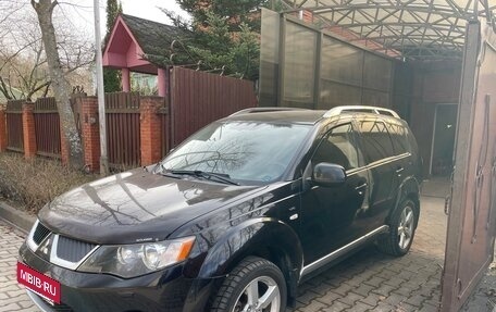 Mitsubishi Outlander III рестайлинг 3, 2008 год, 1 300 000 рублей, 4 фотография