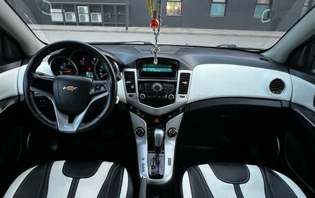 Chevrolet Cruze II, 2011 год, 890 000 рублей, 5 фотография