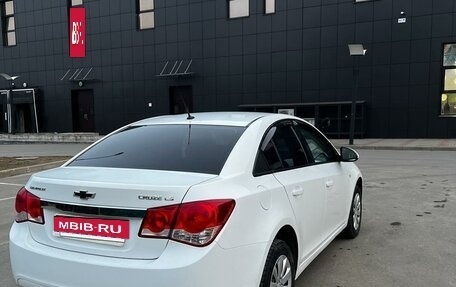 Chevrolet Cruze II, 2011 год, 890 000 рублей, 4 фотография