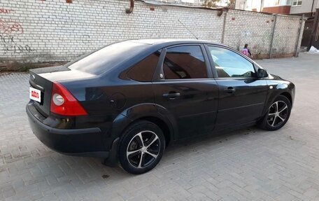 Ford Focus II рестайлинг, 2005 год, 330 000 рублей, 2 фотография