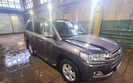 Toyota Land Cruiser 200, 2016 год, 5 700 000 рублей, 4 фотография