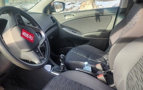 Hyundai Solaris II рестайлинг, 2015 год, 749 000 рублей, 2 фотография